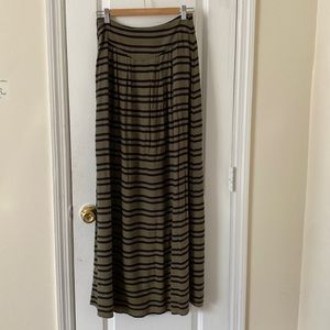 H&M High-Waist Maxi Skirt - Size 6